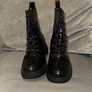 SO Black Reindeer Combat Boots